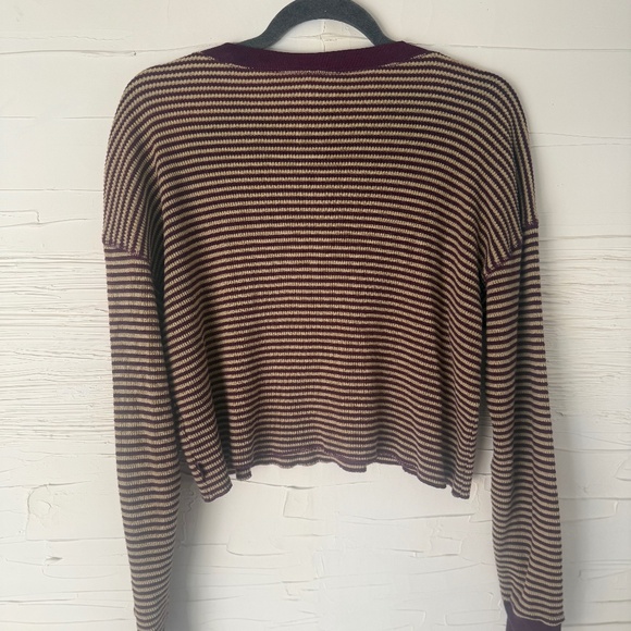 Aritzia | TNA Ribbed Henley Long Sleeve Top | Size Small - Picture 3 of 7